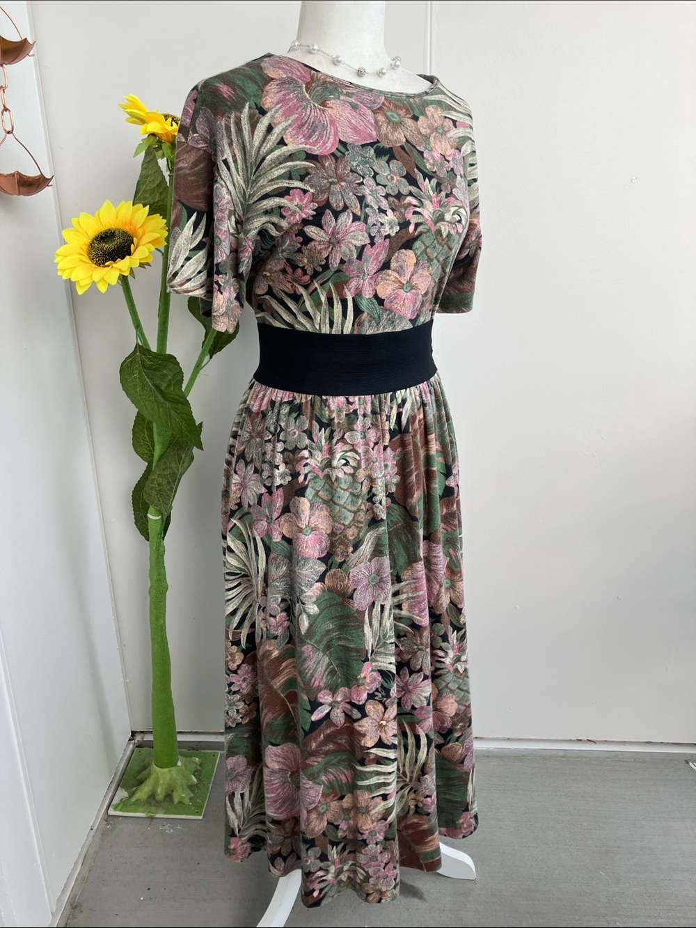 Vintage 80s Muted Tropical Floral Print Short Sleeve Top and Skirt Set